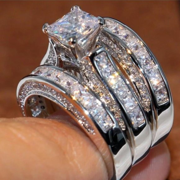 3P WEDDING PRINCESS CUT RING - Picture 2 of 2